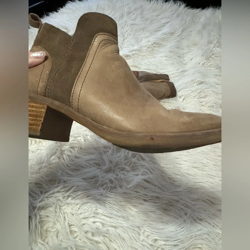 Korks Thyone Leather Ankle Booties Size 7.5 brown heeled boots - Picture 11 of 11